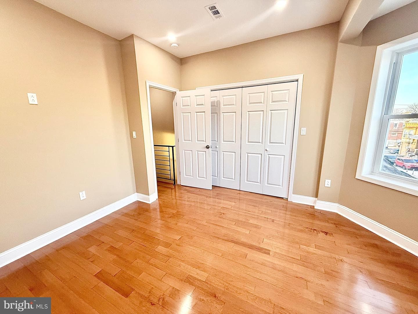 4538 N Camac Street photo 10
