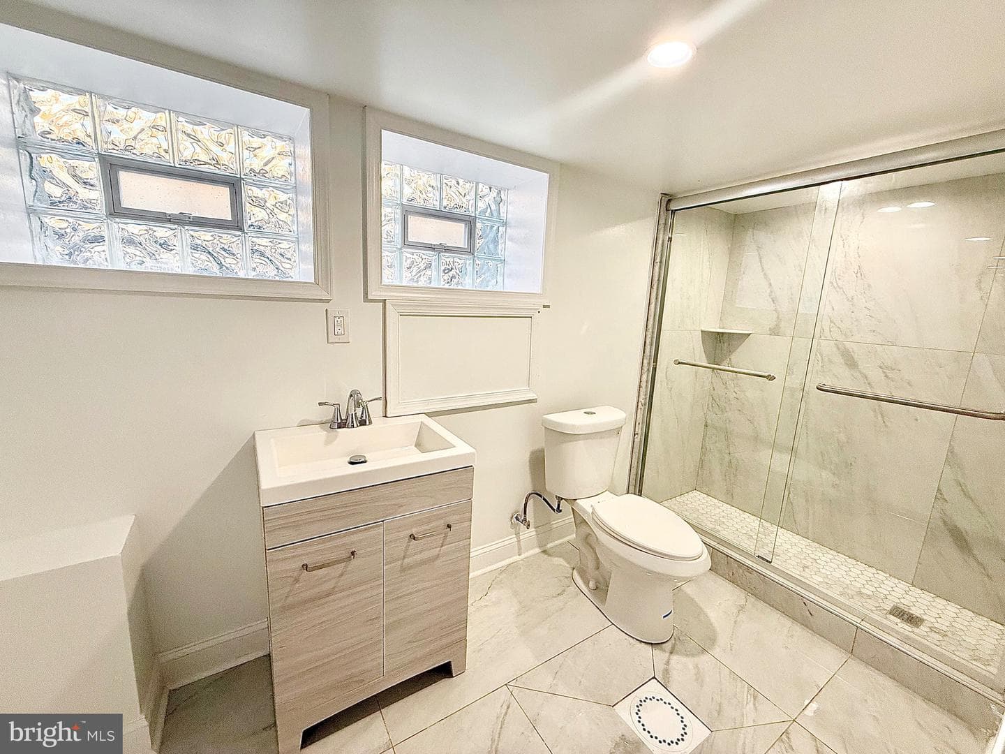 4538 N Camac Street photo 12