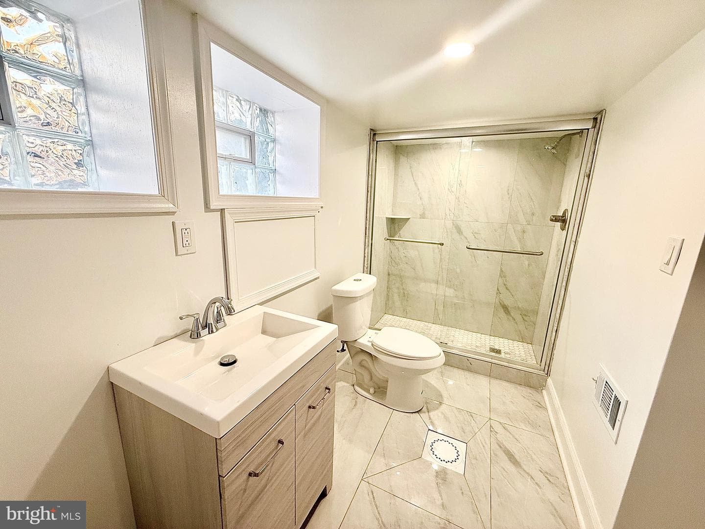 4538 N Camac Street photo 13