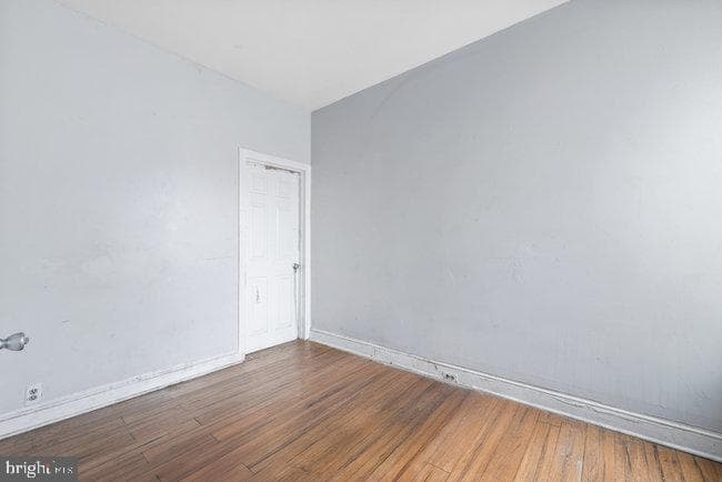 2355 N Cleveland Street photo 10