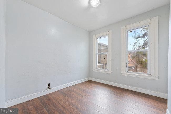 2355 N Cleveland Street photo 12