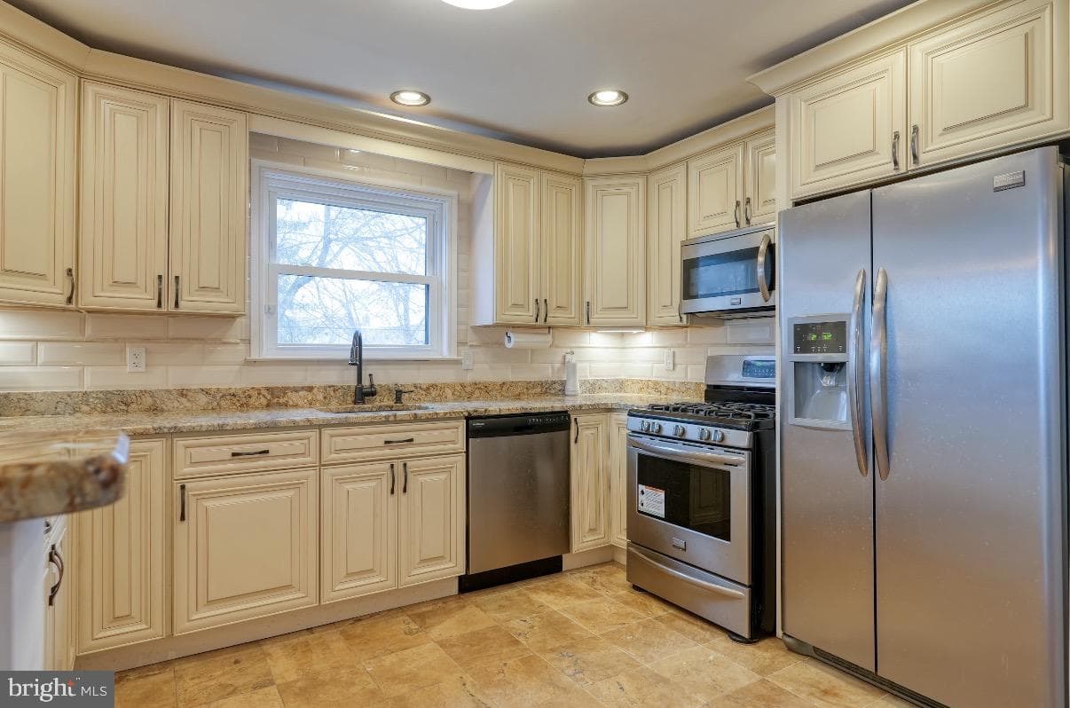 7257 Ridge Avenue photo 13