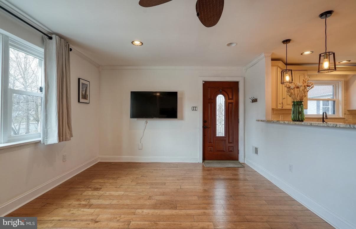 7257 Ridge Avenue photo 9