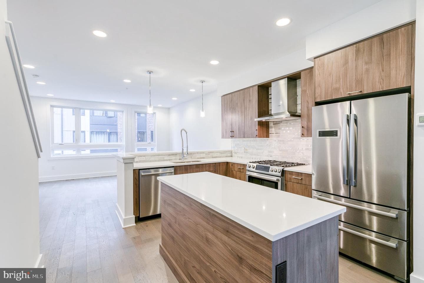 630 N 5th Street, Philadelphia