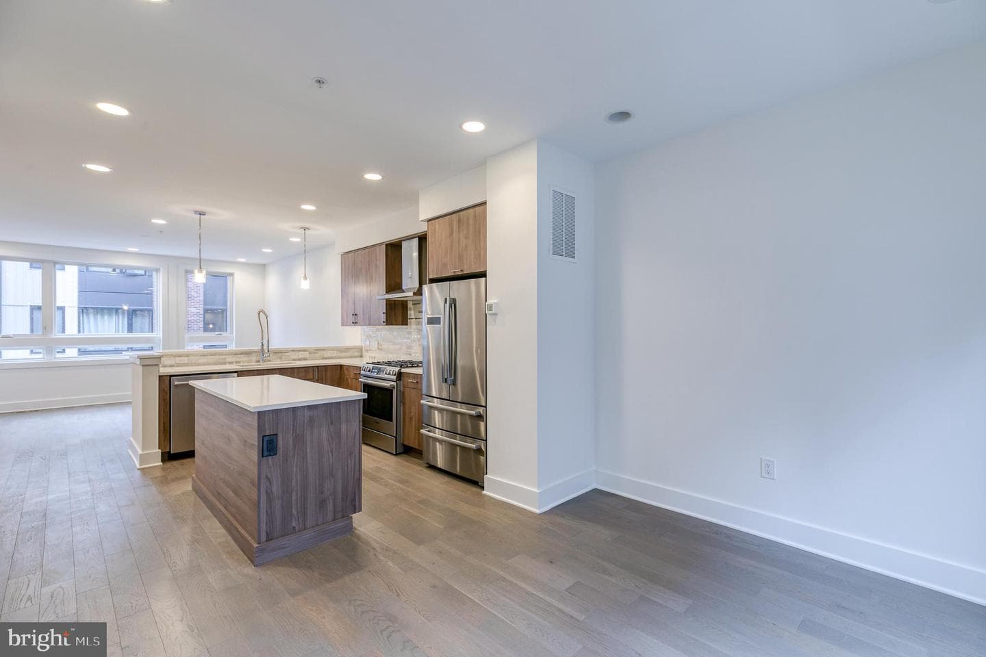 634 N 5th Street #12 photo 4