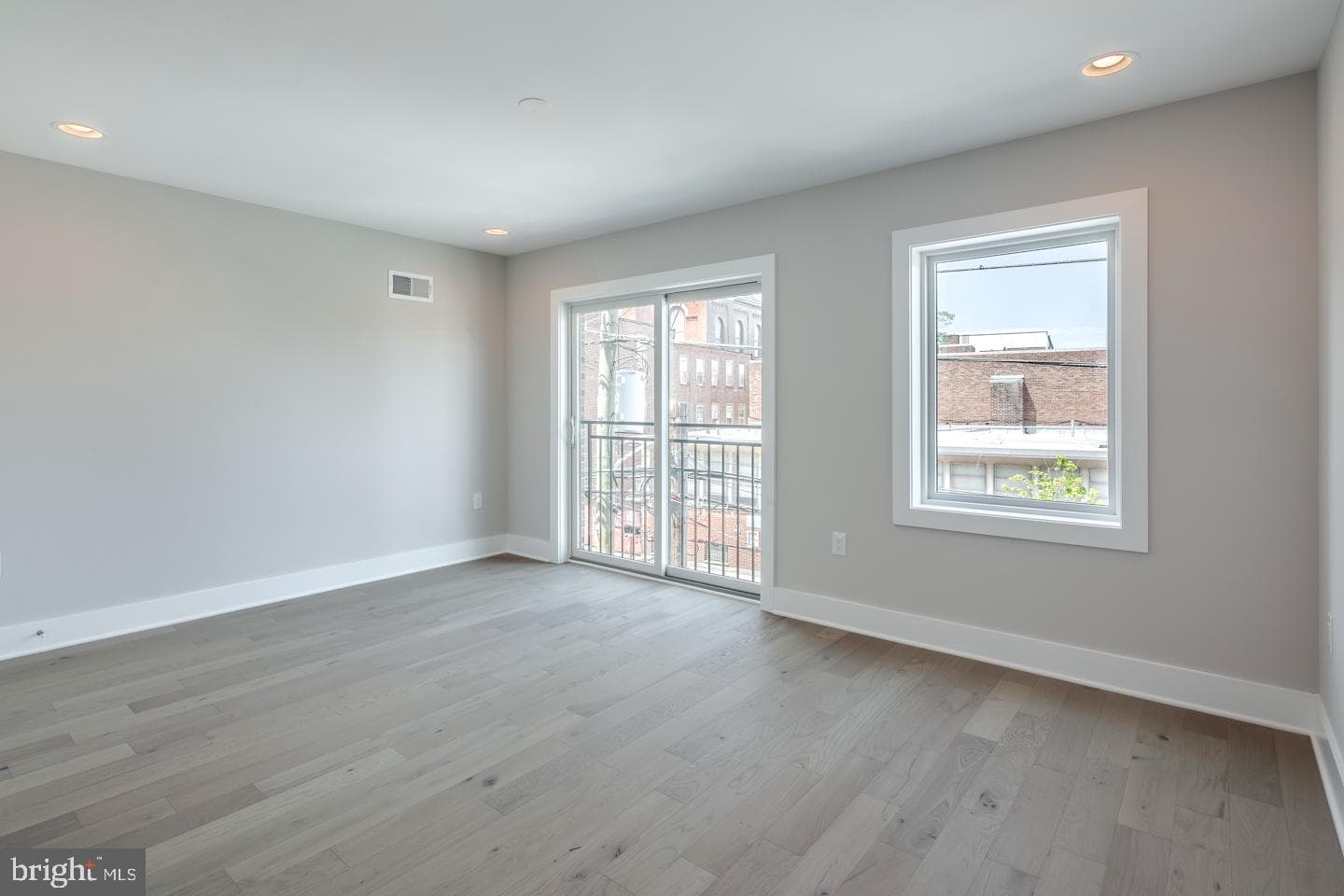 328 Fairmount Avenue photo 10