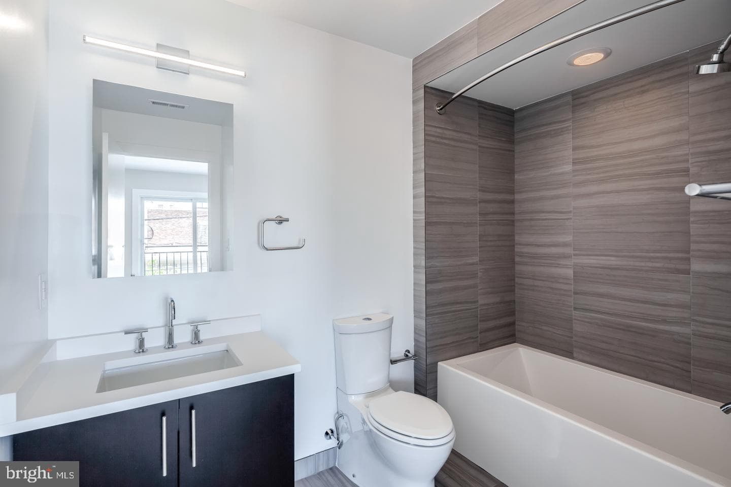 328 Fairmount Avenue photo 9
