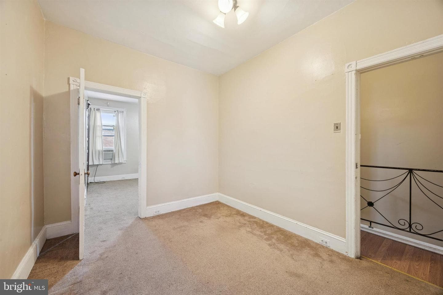 62 N Lindenwood Street photo 11
