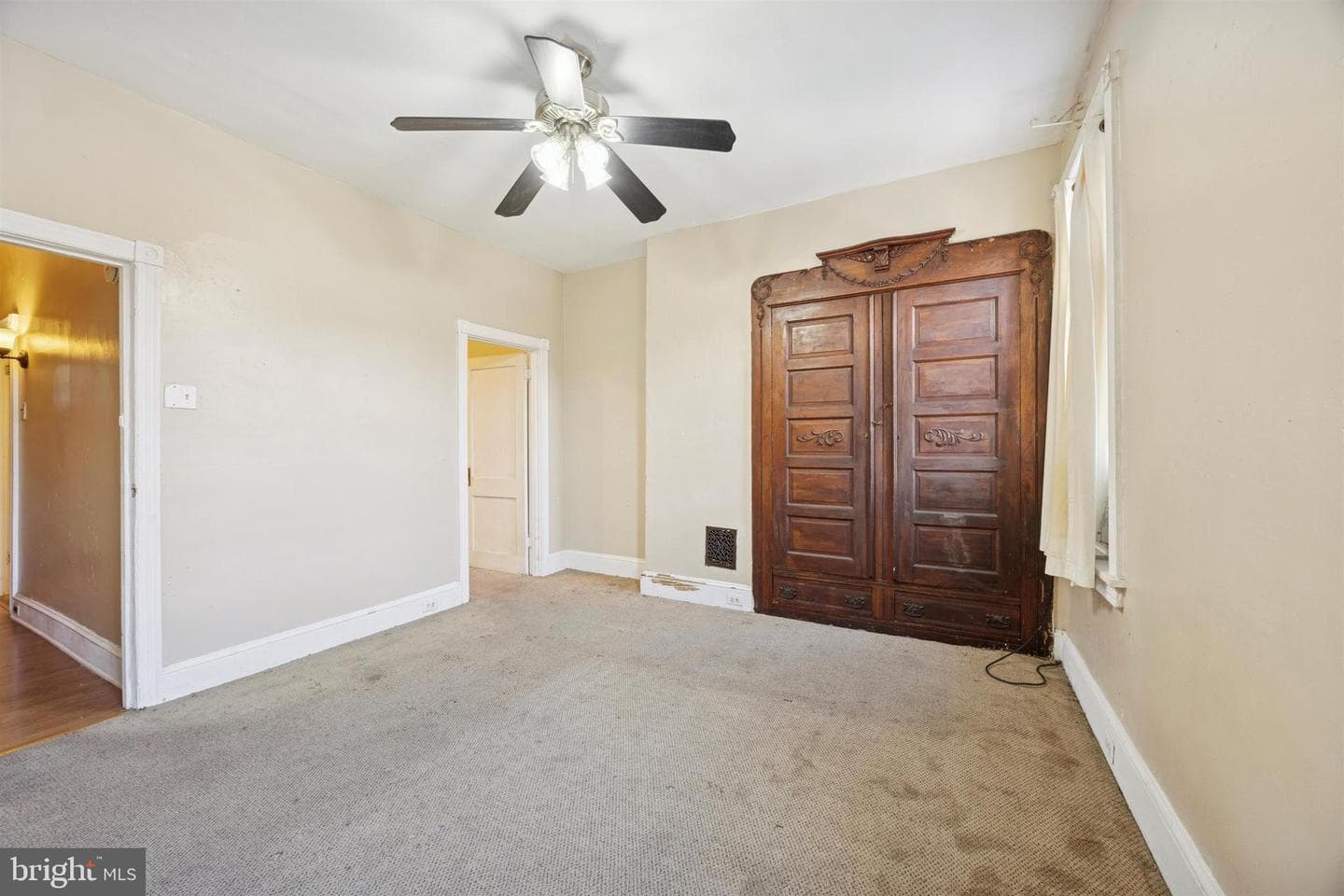 62 N Lindenwood Street photo 15