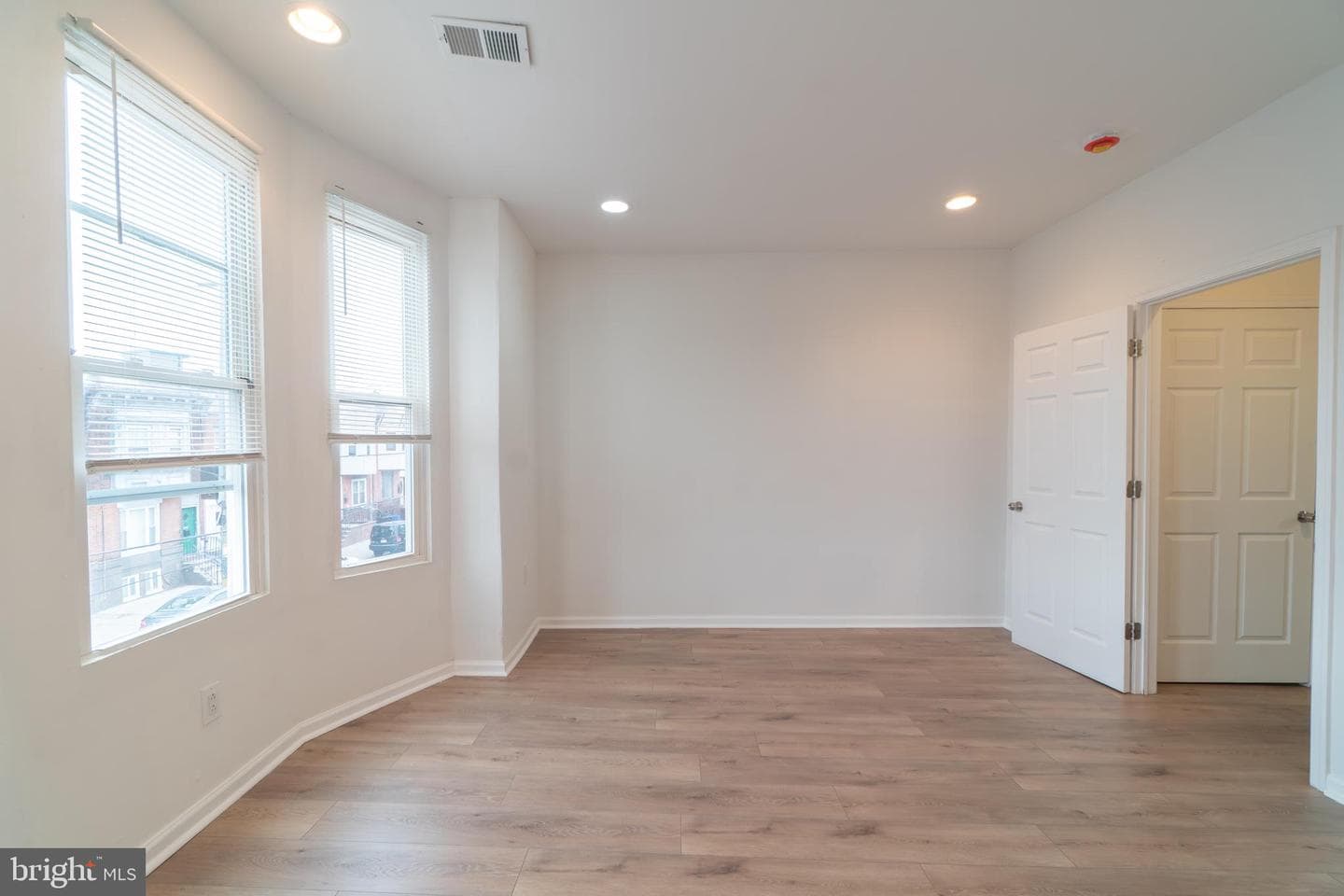 1631 S 22nd Street photo 20