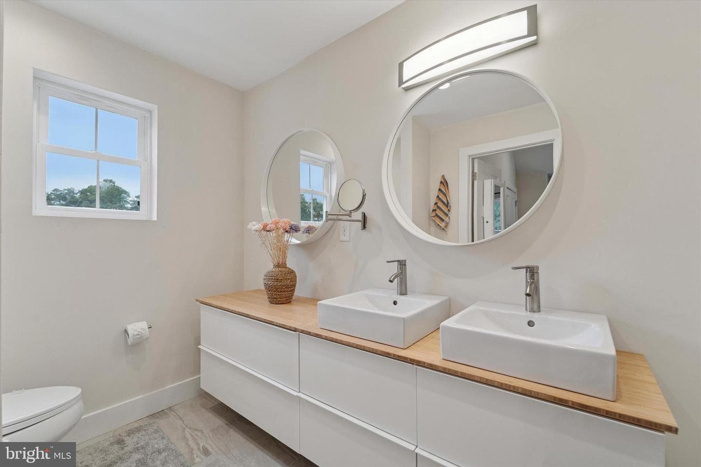488 Evergreen Avenue photo 18