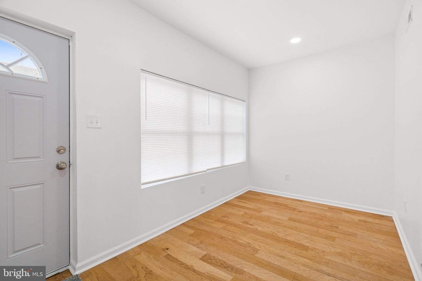5612 Haddington Street photo 2