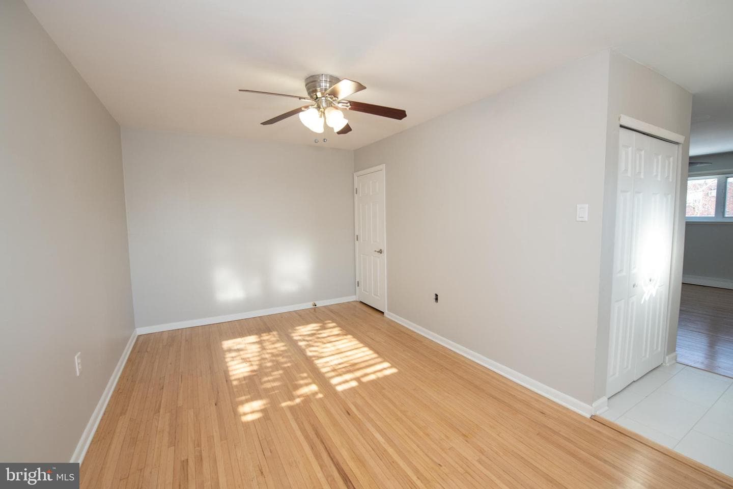 1018 Hoffnagle Place photo 11