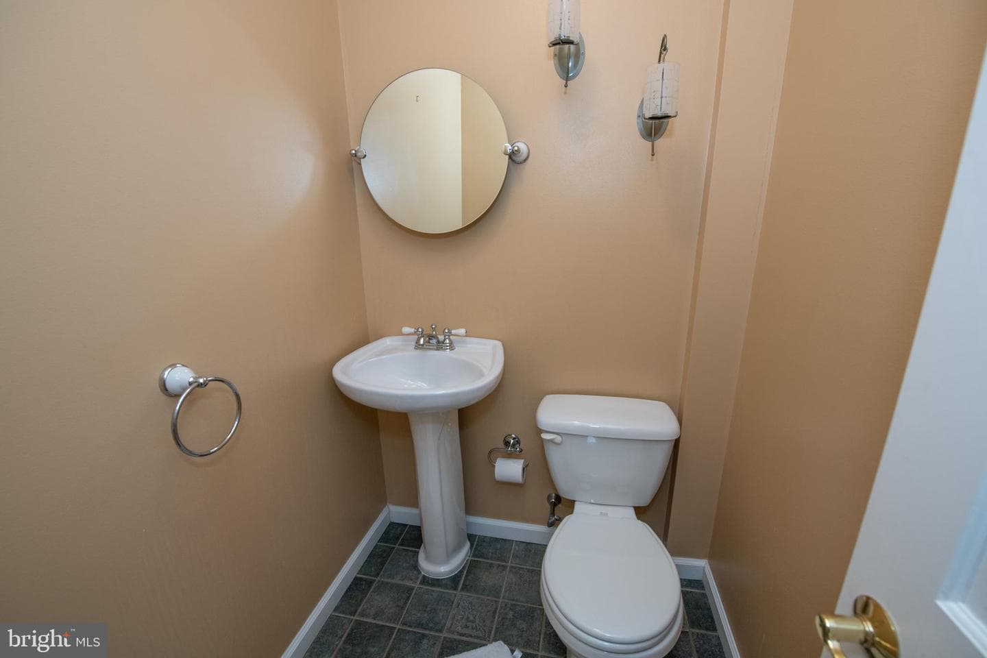 1018 Hoffnagle Place photo 18