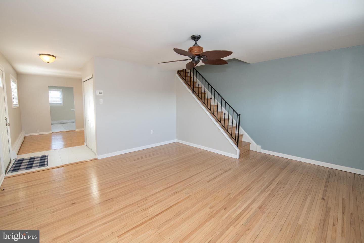 1018 Hoffnagle Place photo 5