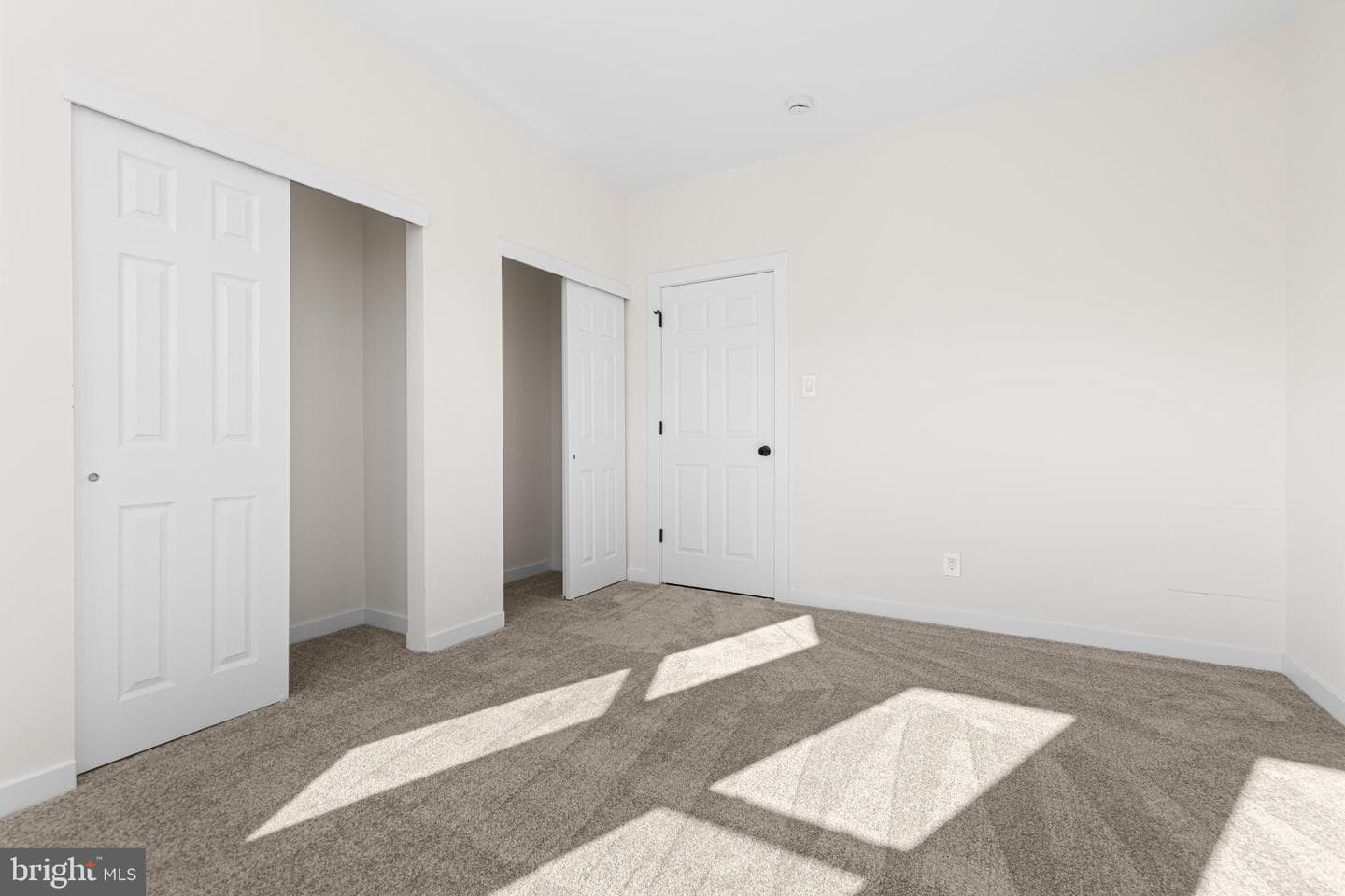 3921 Pennsgrove Street photo 34