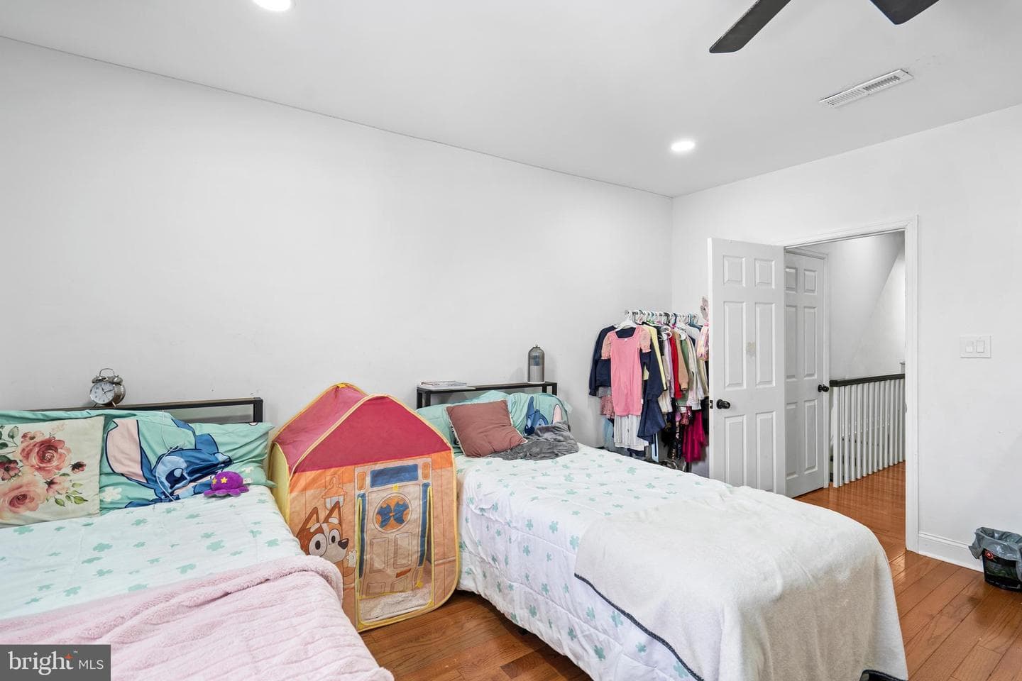 924 Foulkrod Street photo 18