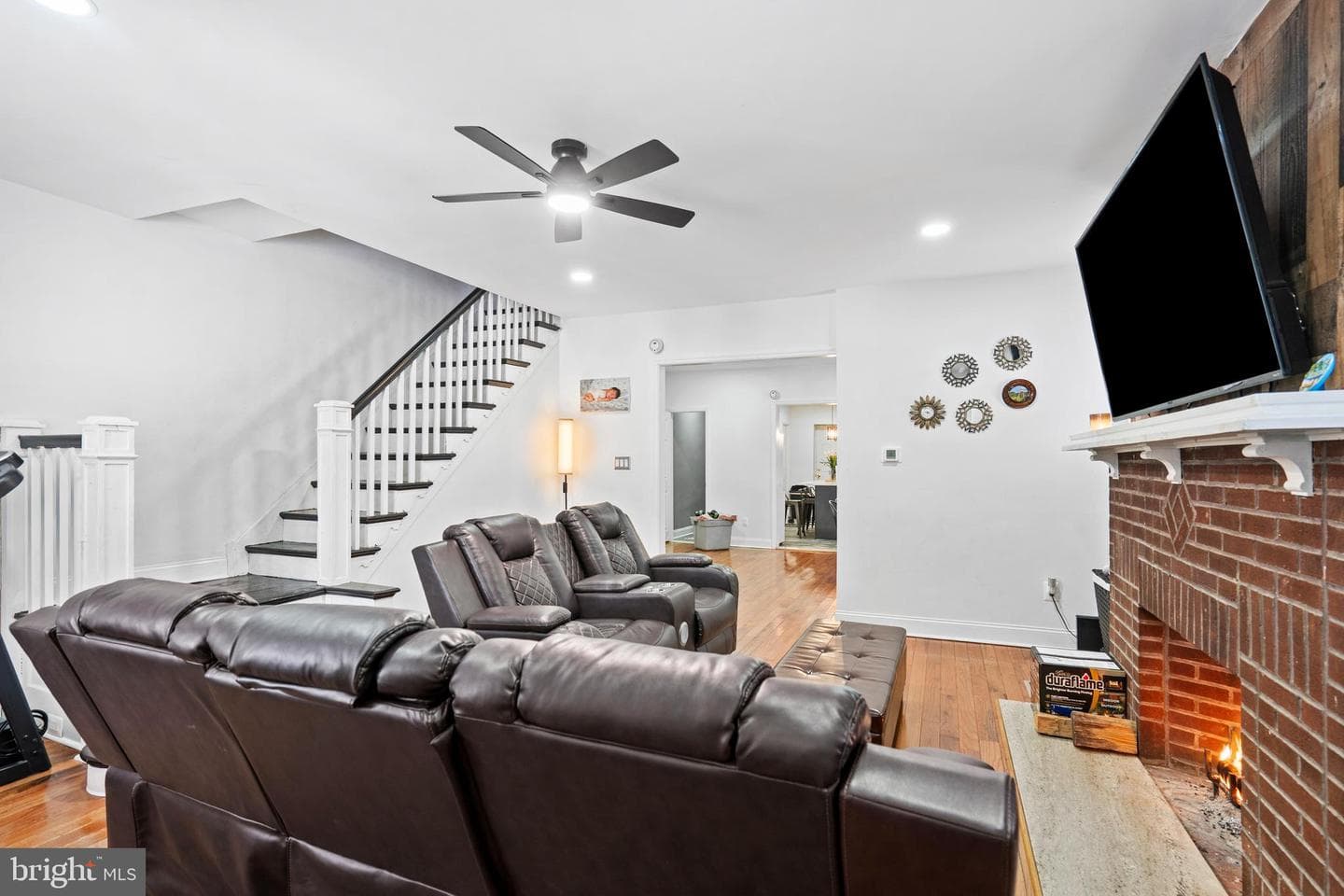 924 Foulkrod Street photo 5
