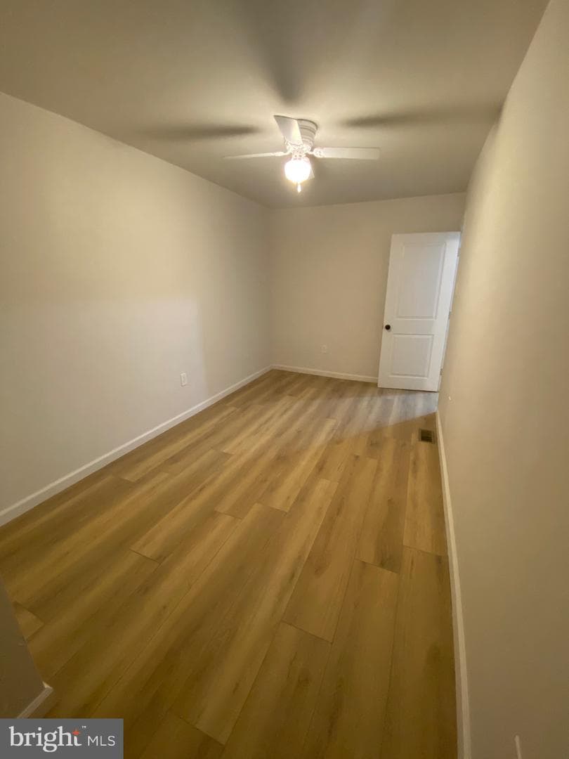 6215 N Gratz Street photo 25