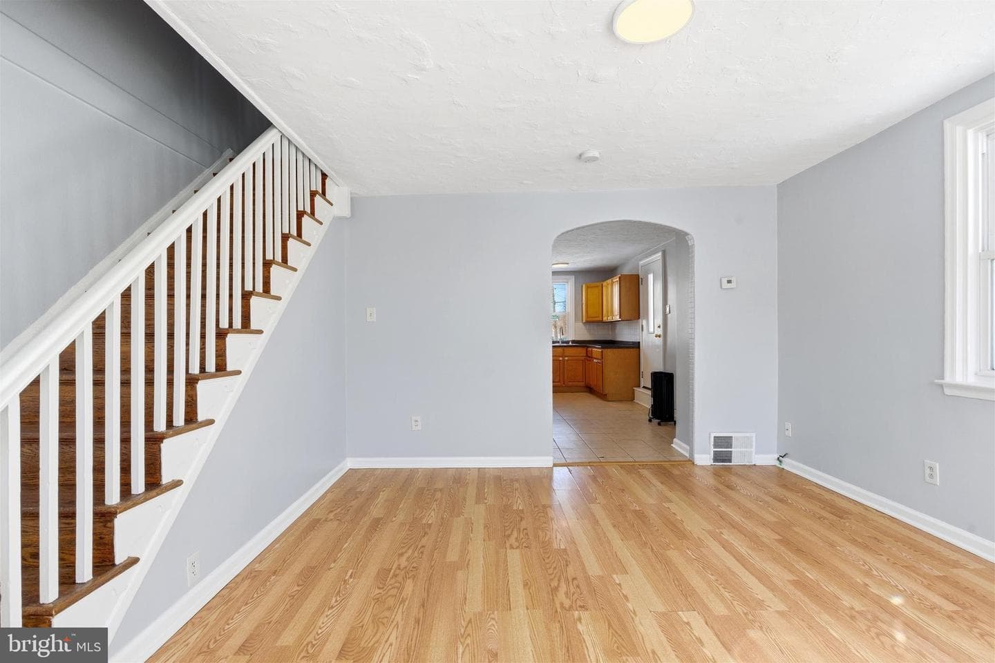 6266 Marsden Street photo 4