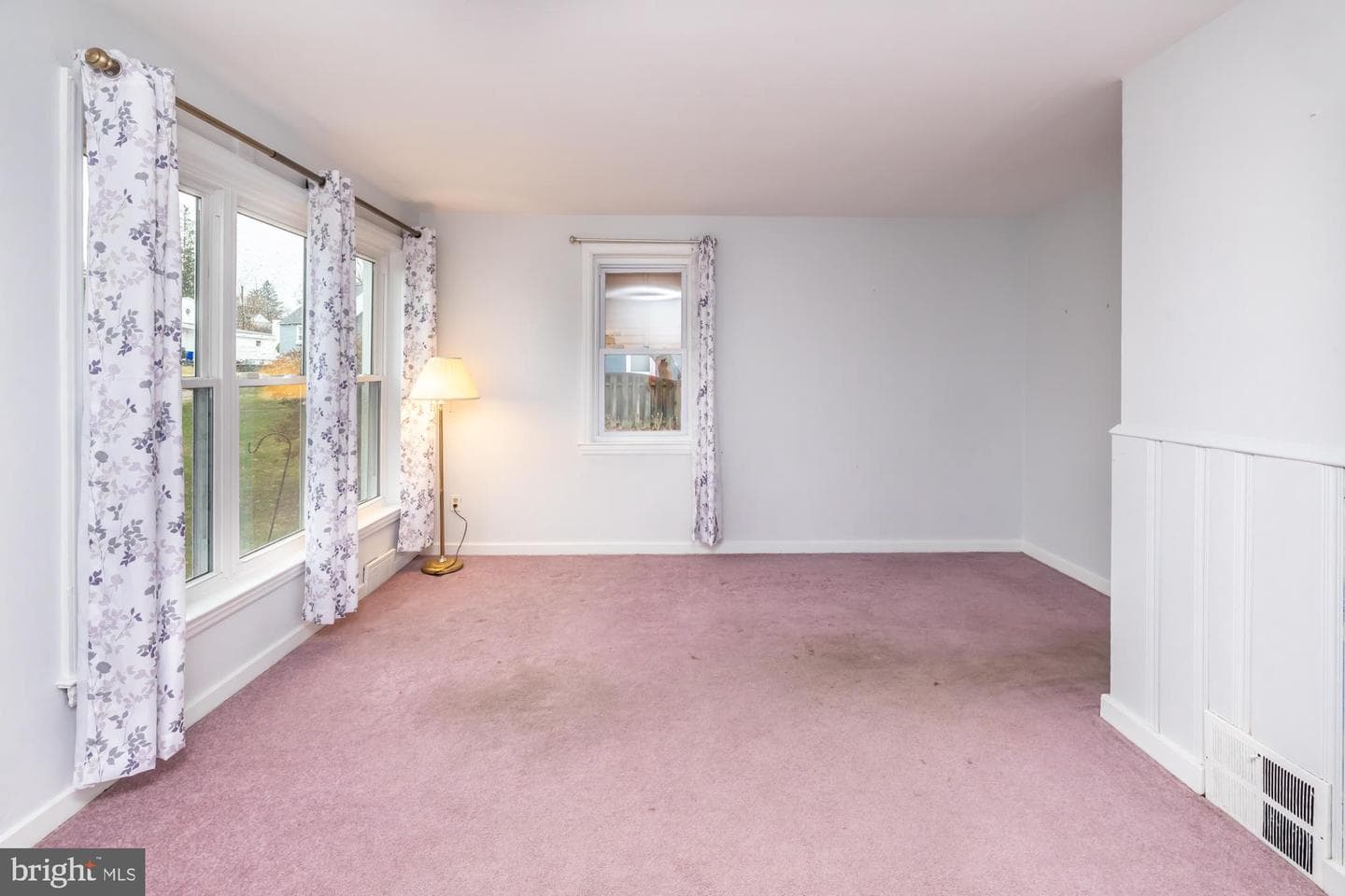836 Clyde Lane photo 6