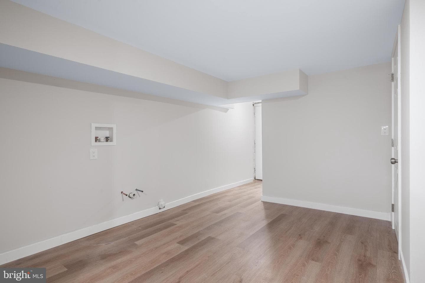 1603 E Hunting Park Avenue photo 26