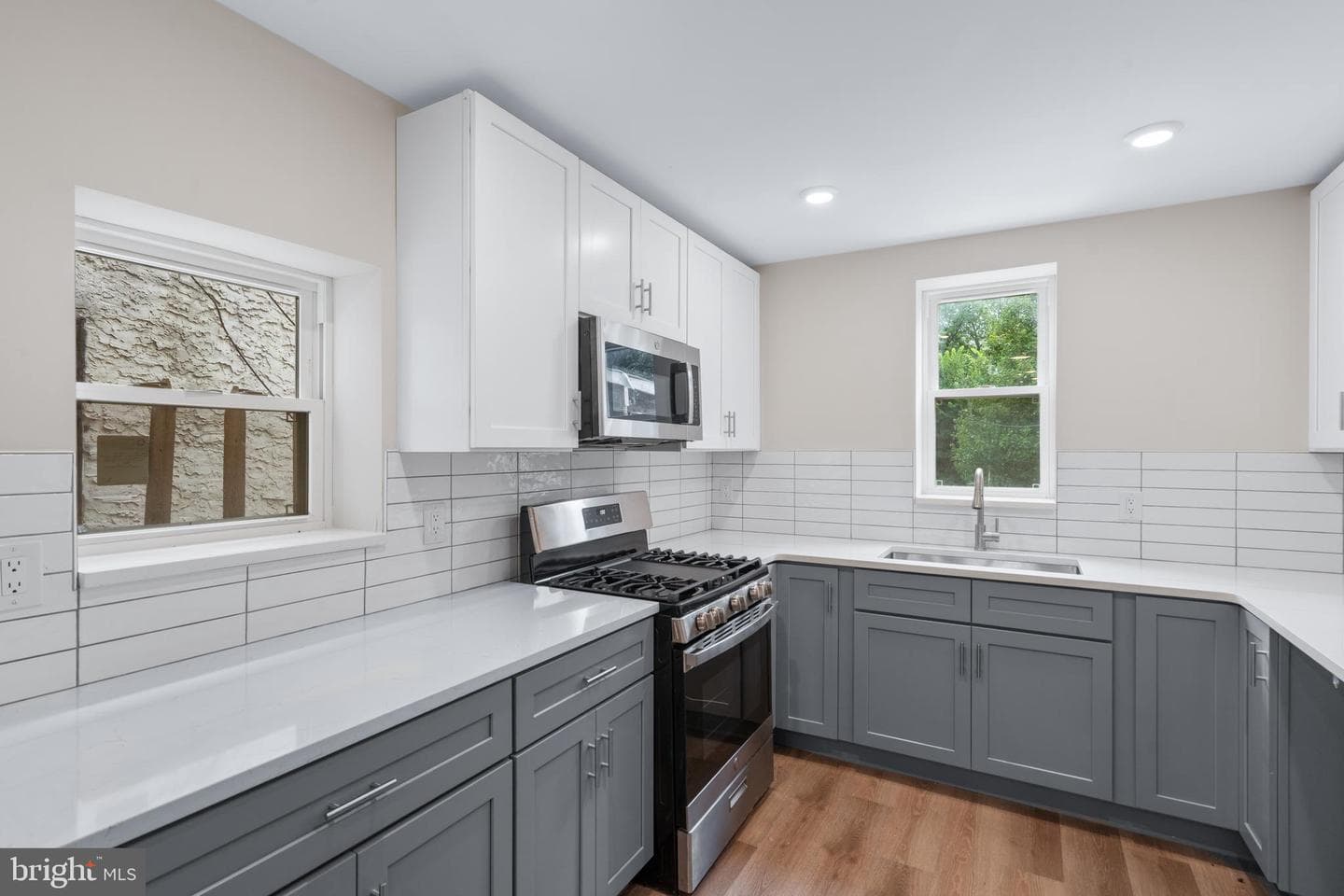 1603 E Hunting Park Avenue photo 8