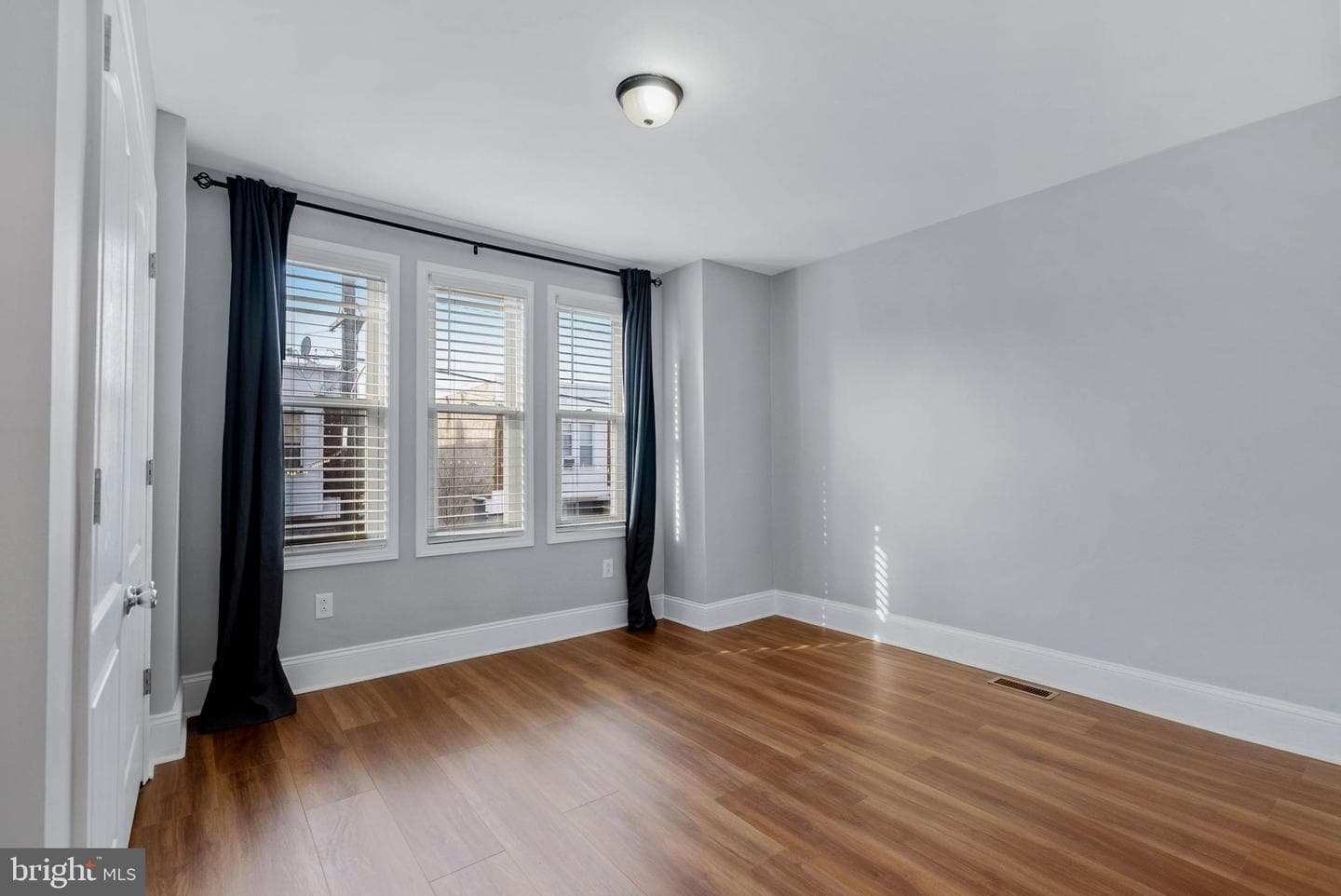 1547 S 28th Street photo 18