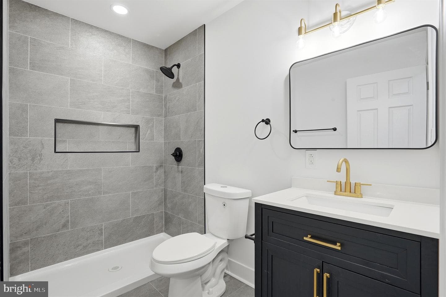 6621 N Uber Street photo 24