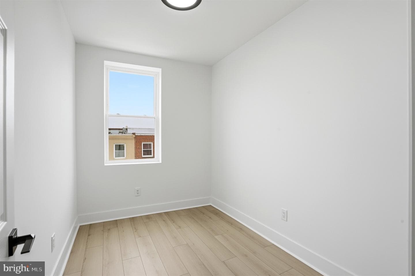 6621 N Uber Street photo 34
