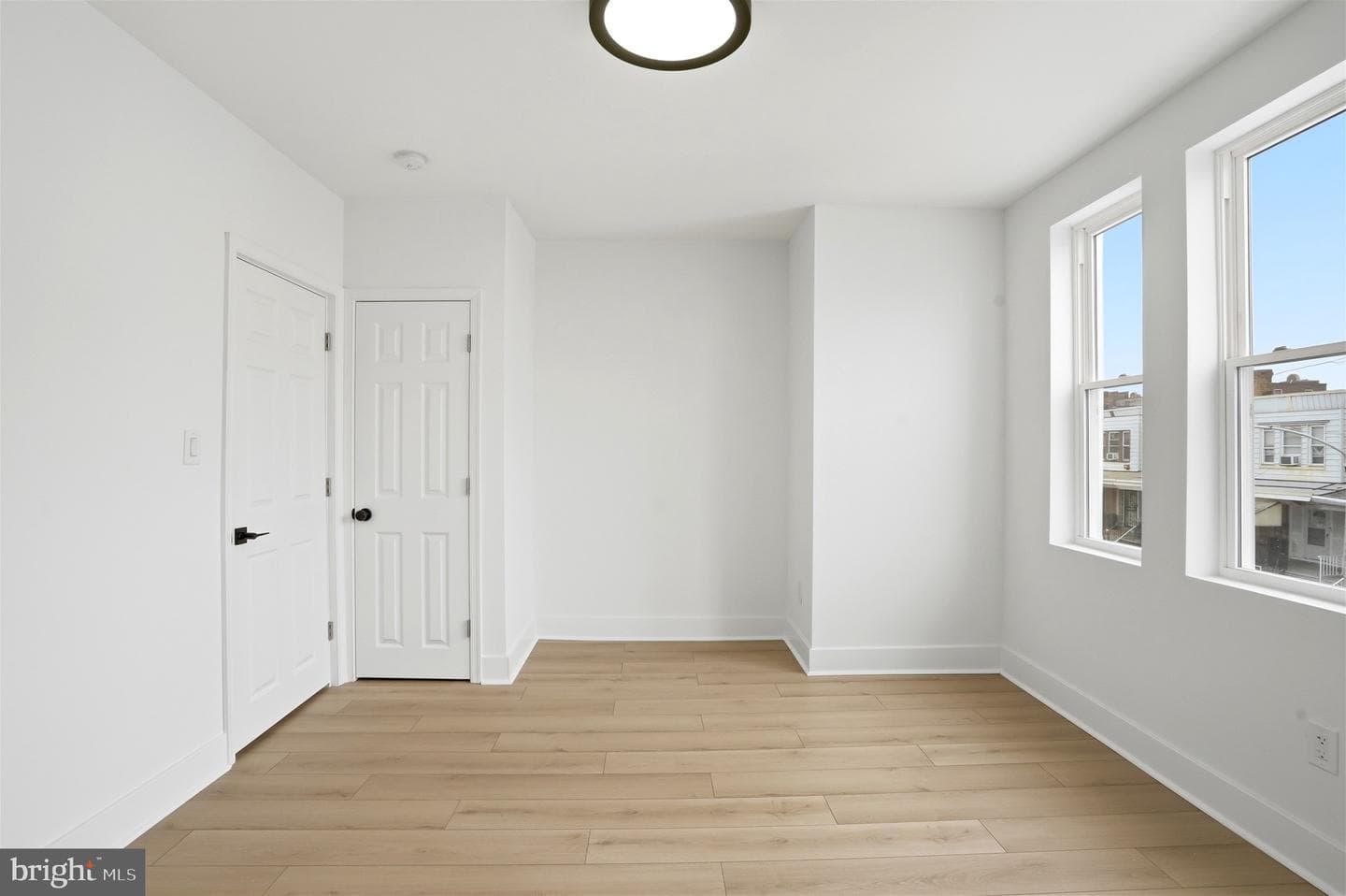 6621 N Uber Street photo 35