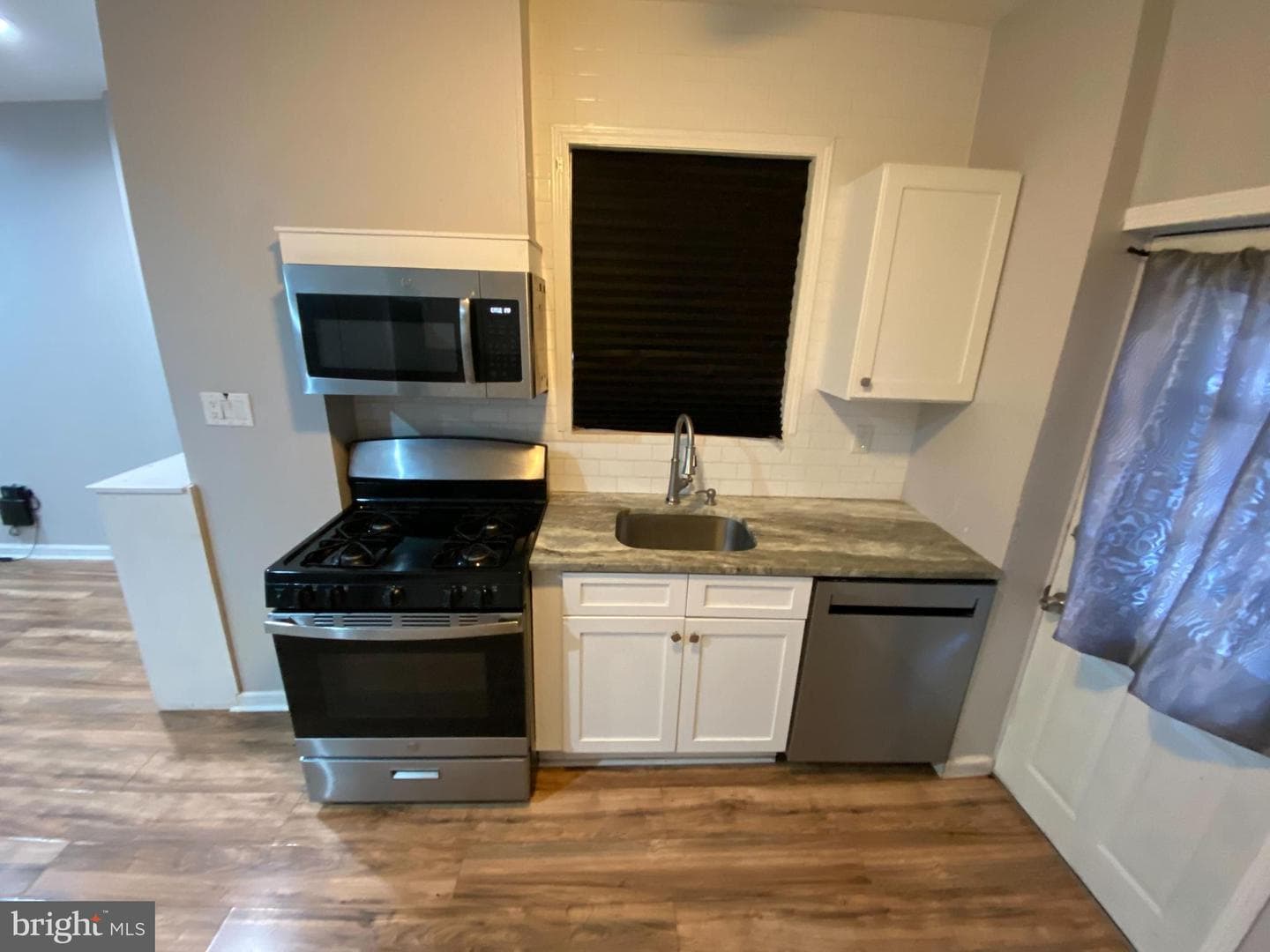 527 S Conestoga Street photo 4