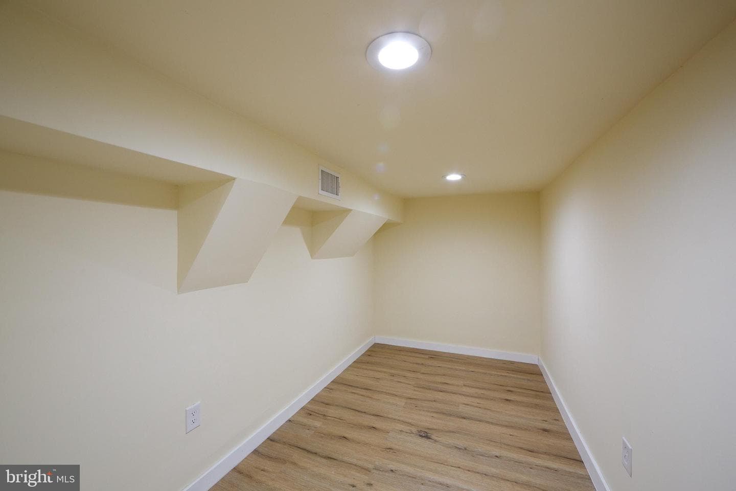 1558 N Randolph Street photo 28