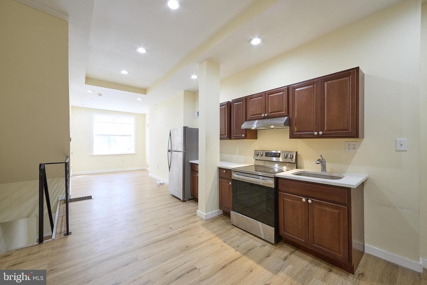 1558 N Randolph Street photo 3