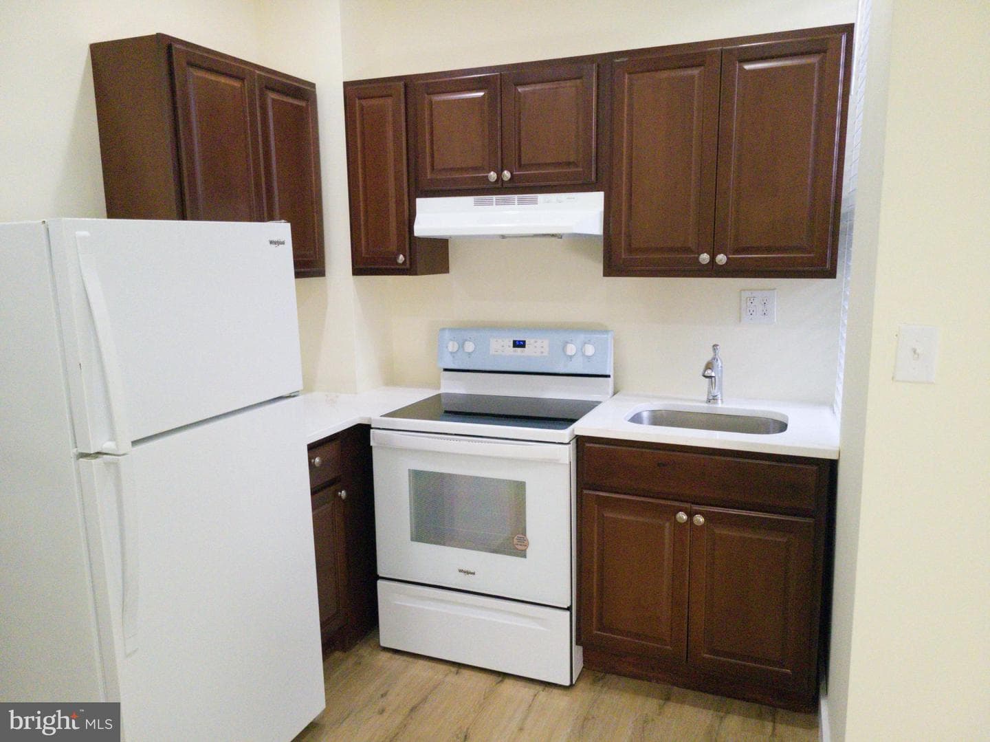 1558 N Randolph Street photo 33