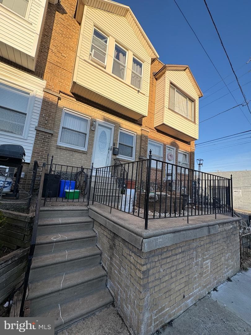 2149 E Sanger Street photo 22