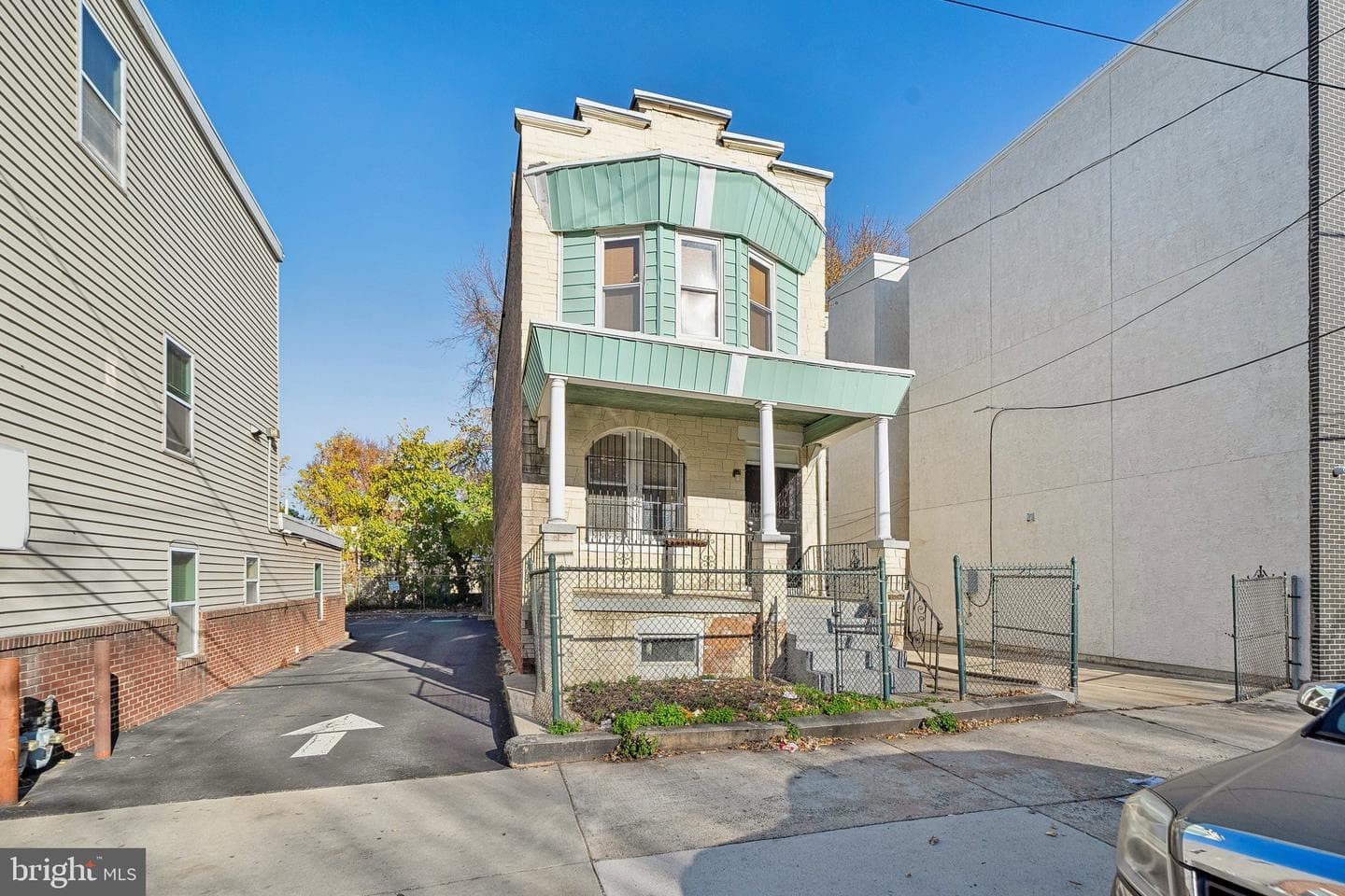 3817 Haverford Avenue photo 3