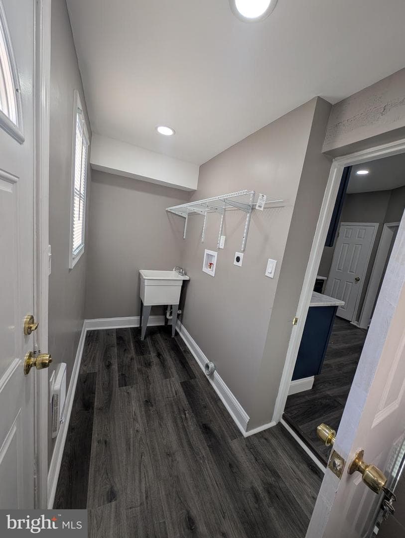 3209 N American Street photo 12