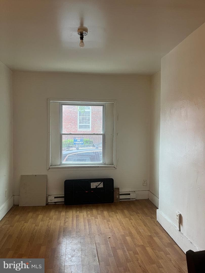 1539 W Tucker Street photo 6