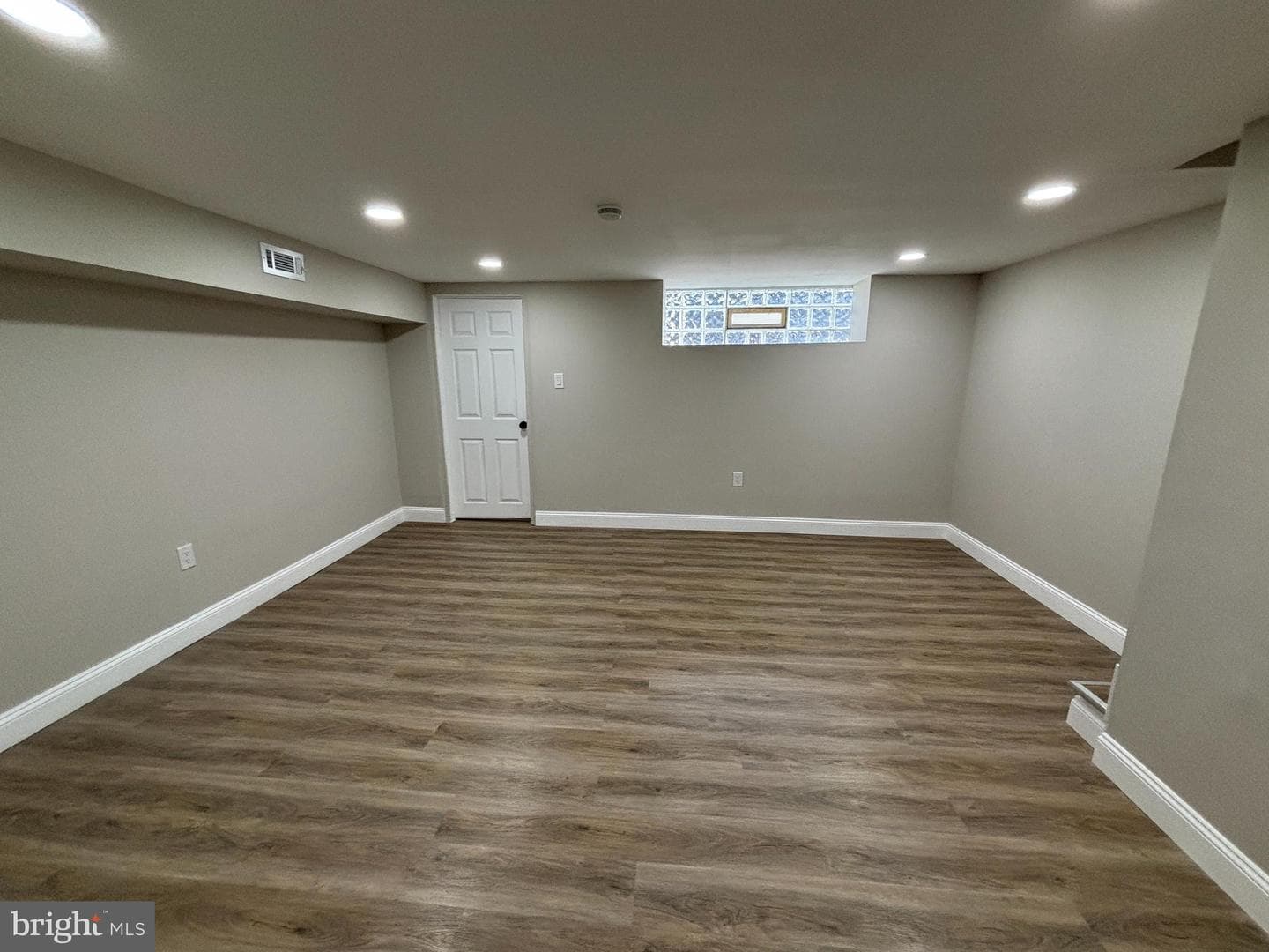 8266 Temple Road photo 32