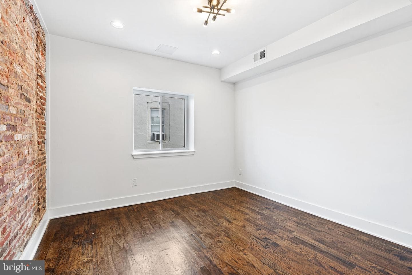 2125 S 9th Street photo 13