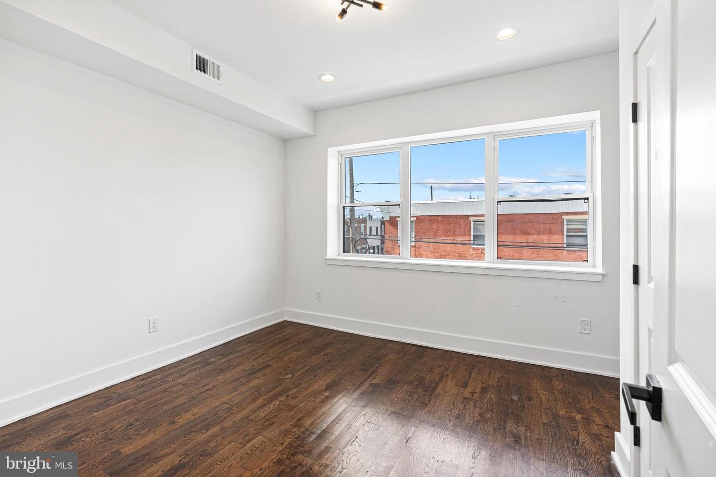 2125 S 9th Street photo 14