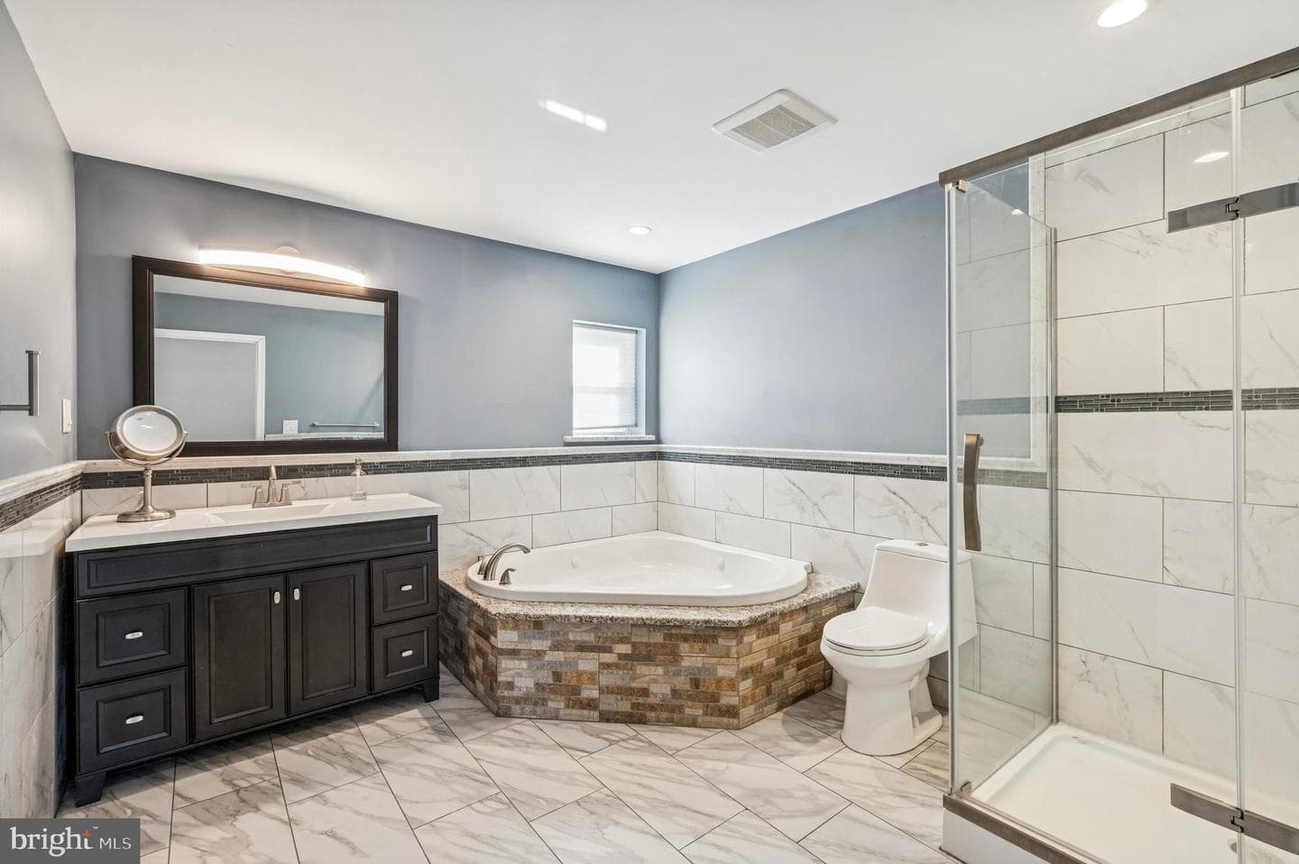 3730 Spring Garden Street photo 19