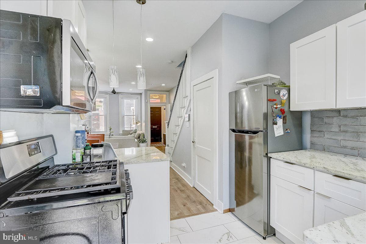 2223 N Gratz Street photo 11