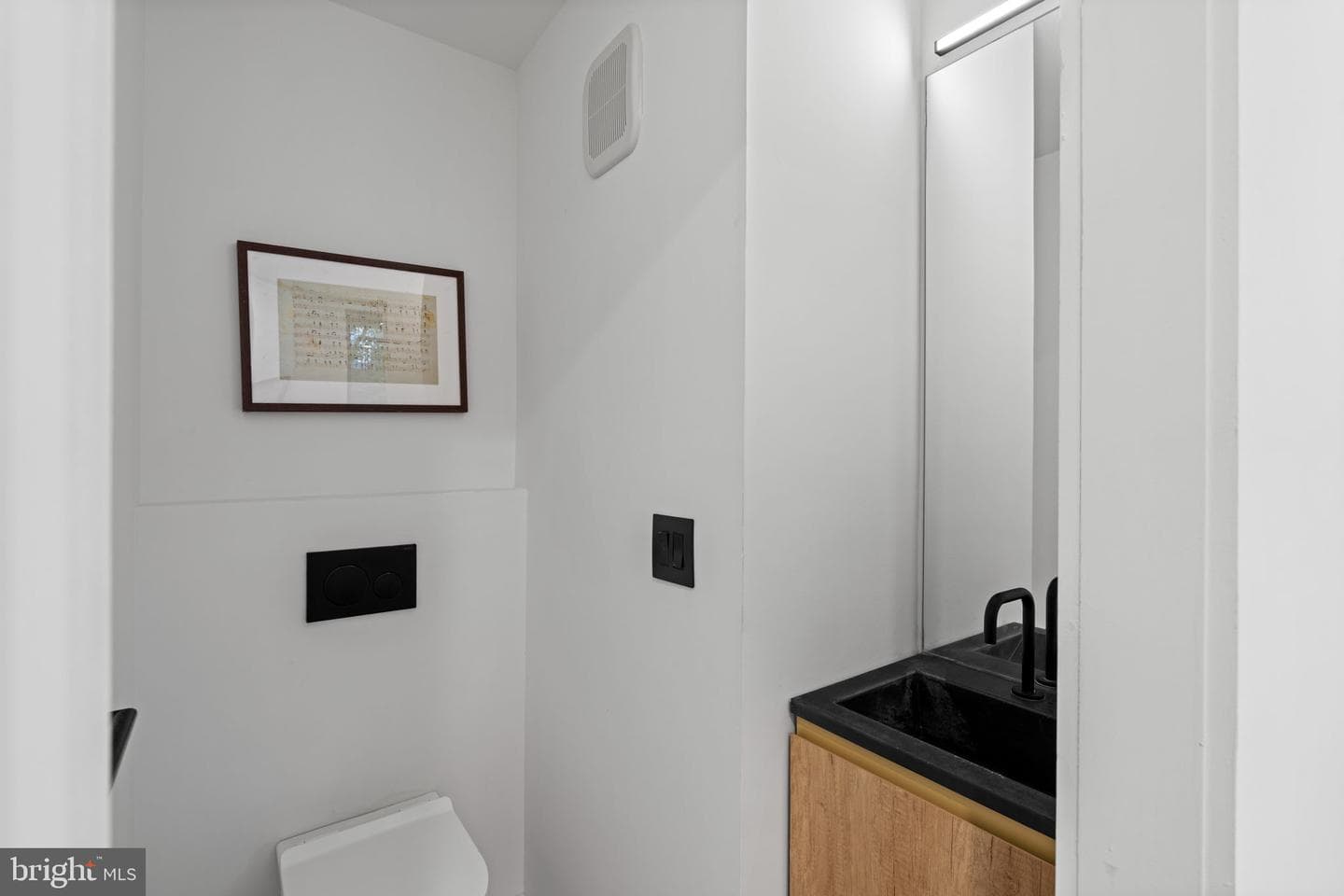 1432 Kenilworth Street photo 24