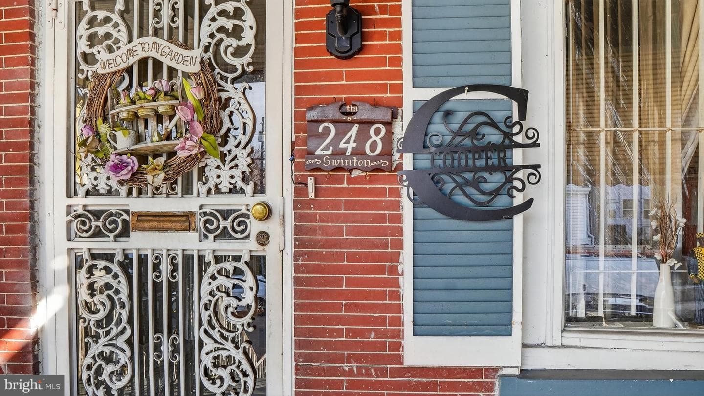 248 W Seymour St photo 22