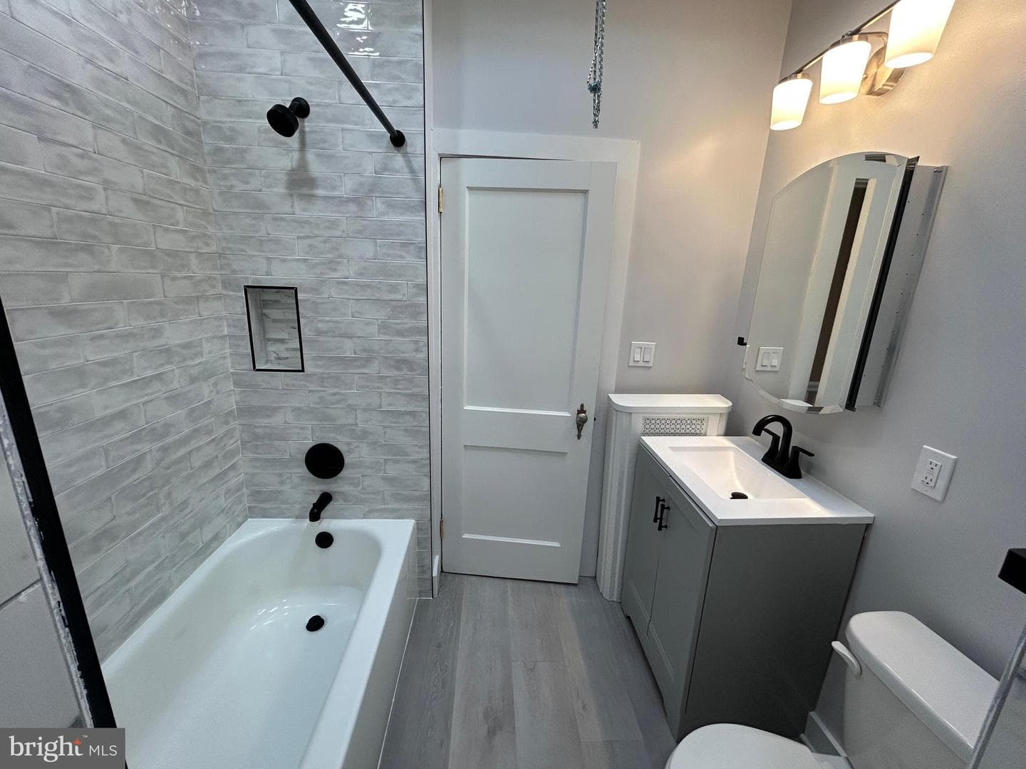 5652 W Berks Street photo 37