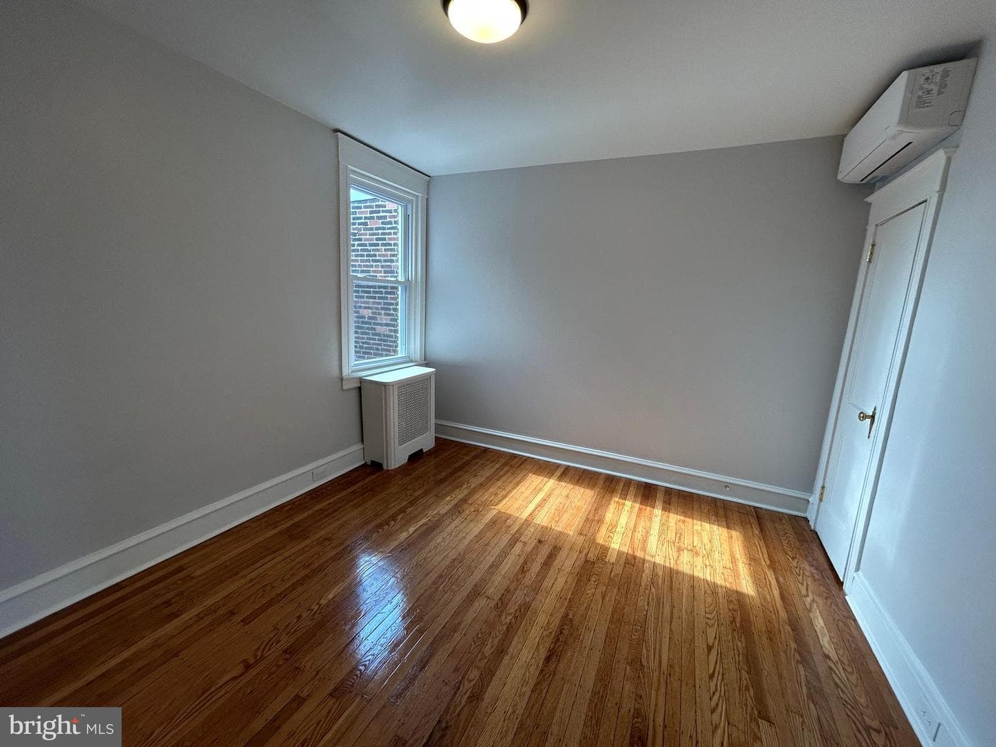 5652 W Berks Street photo 41
