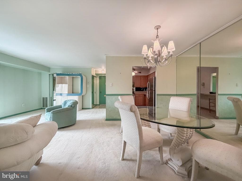 44303 Delaire Landing Road #303 photo 15