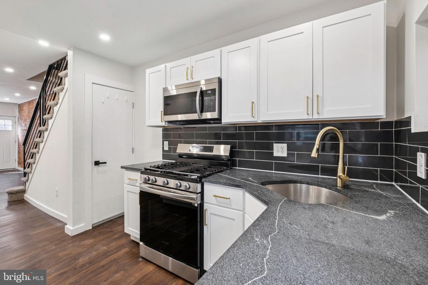 2319 N Hancock Street photo 10